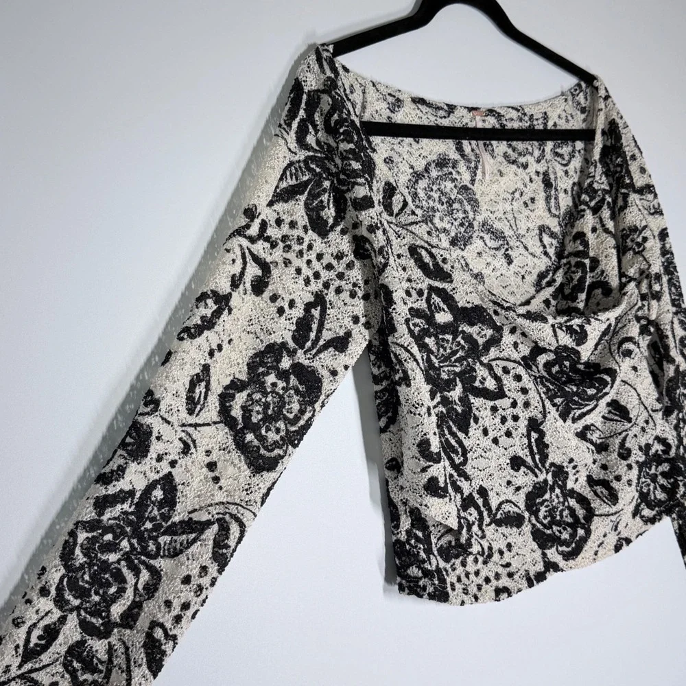Free People Chloe Top Black White Floral Lace Long Sleeve Surplice V-Neck Large